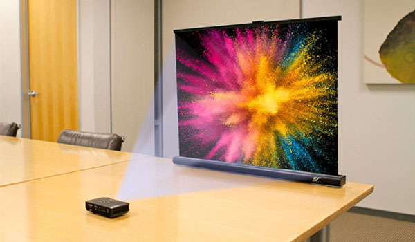 Jenis Layar Proyektor Tabel Memang Kecil Tapi Daya Gunanya Besar